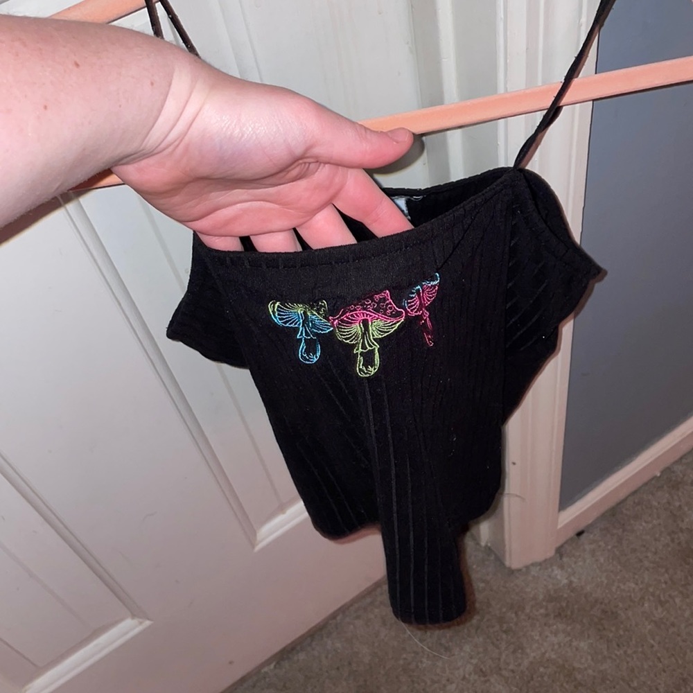 Black mushroom crop top